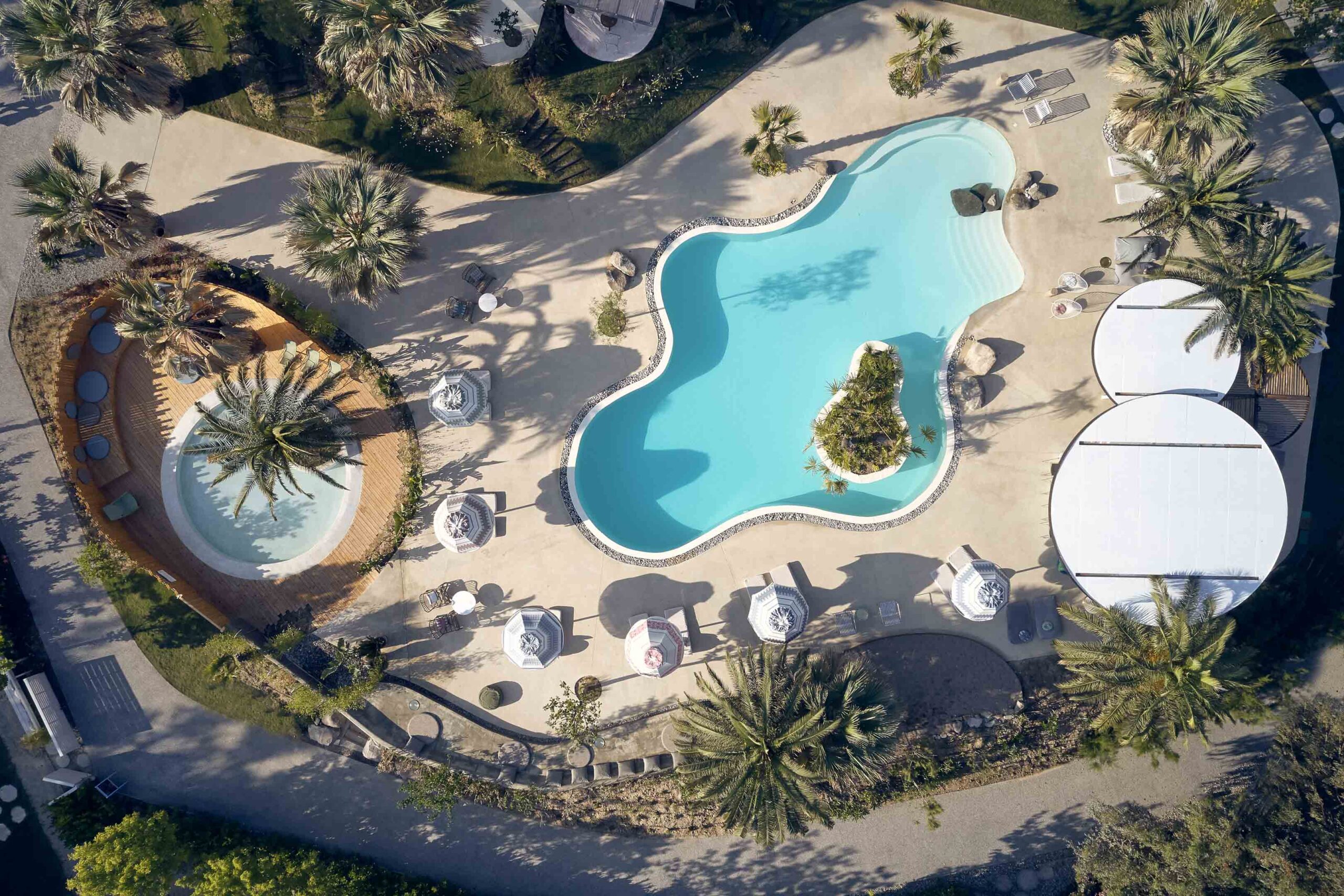 Lagus, pool bar-image