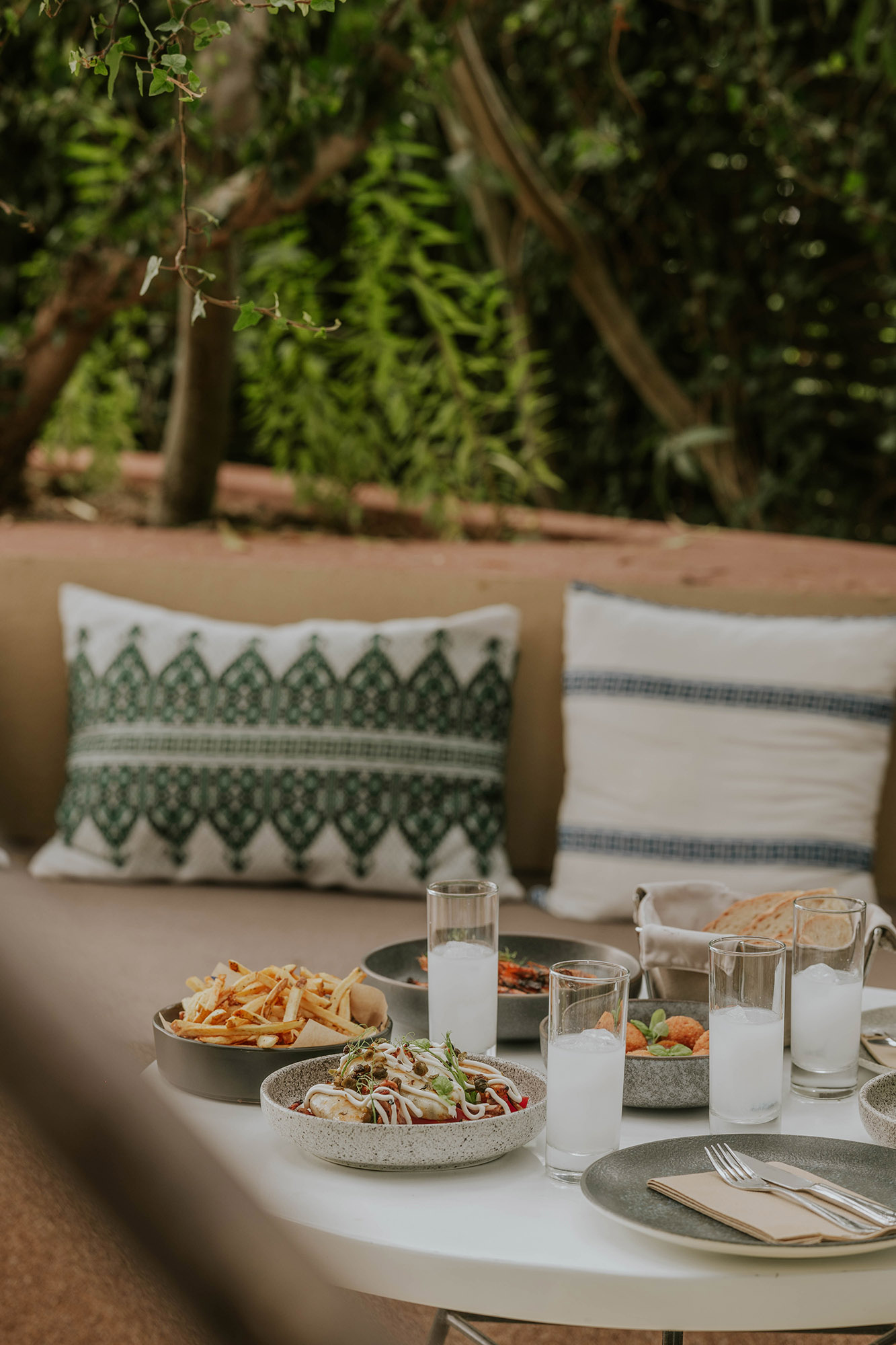 Taverna Project-image-1