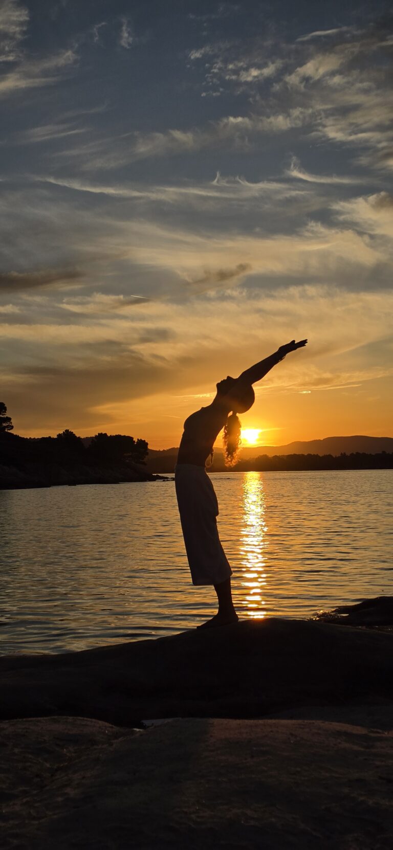 Holistic nights / international day of Yoga